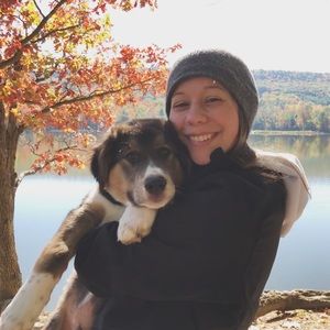 Meet your Posher, Emily